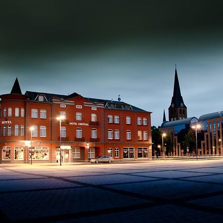 Hotel Central Inh Carolin Krause Bitterfeld-Wolfen Exterior foto